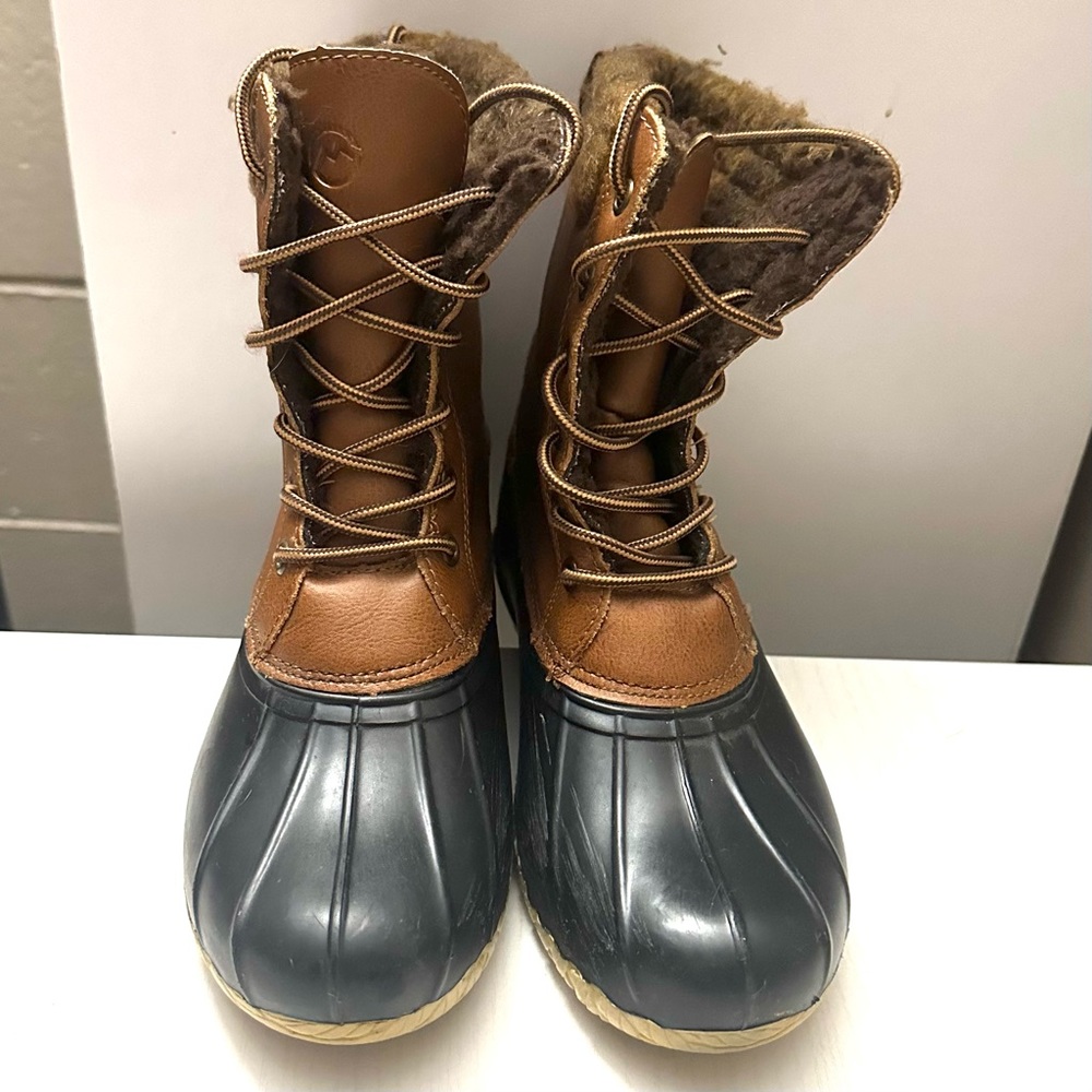 Magellan Outdoors Brown Leather Duck Boots Size 7